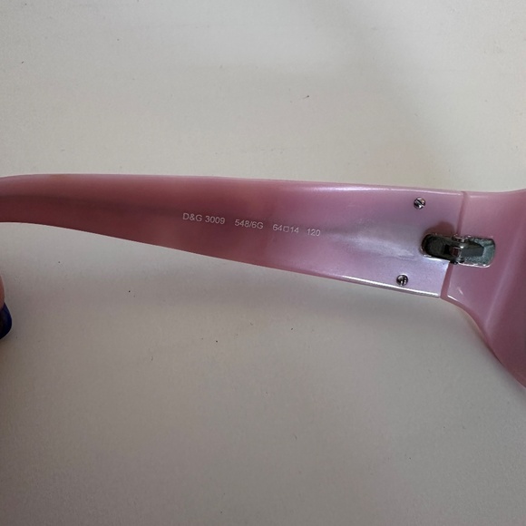 Authentic Dolce and Gabbana sunglasses - Picture 4 of 7